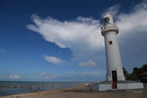 Il Faro di Tinapa: Un faro storico che offre una vista mozzafiato sulla laguna Nigeriana!