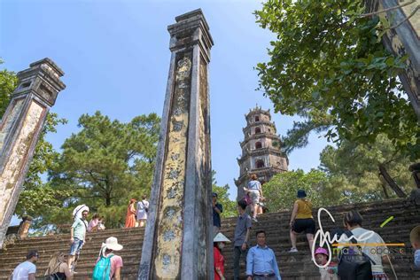 Il Tempio di Baogong, un gioiello architettonico con storie intriganti da scoprire!