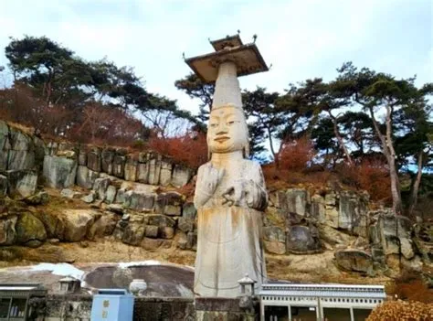 Il Tempio di Yongle, un gioiello architettonico immerso nella storia!