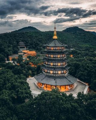 Il Tempio di Leifeng Pagoda, una meraviglia architettonica con viste panoramiche mozzafiato su Hangzhou!